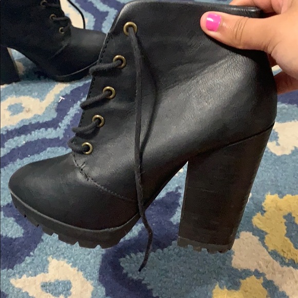 Platform Combat Heels - Picture 2 of 4